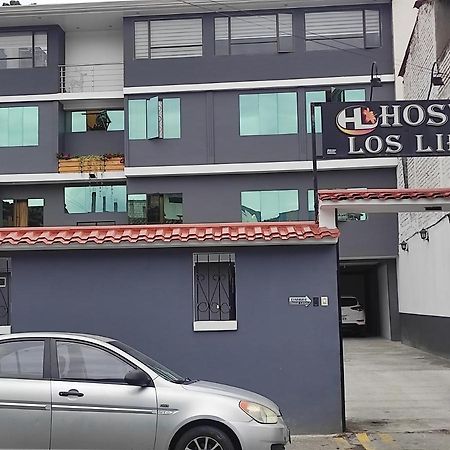 Hostal Los Lirios Vandrerhjem Loja Eksteriør bilde